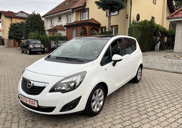 Opel Meriva cena 23900 przebieg: 148000, rok produkcji 2012 z Górzno małe 211